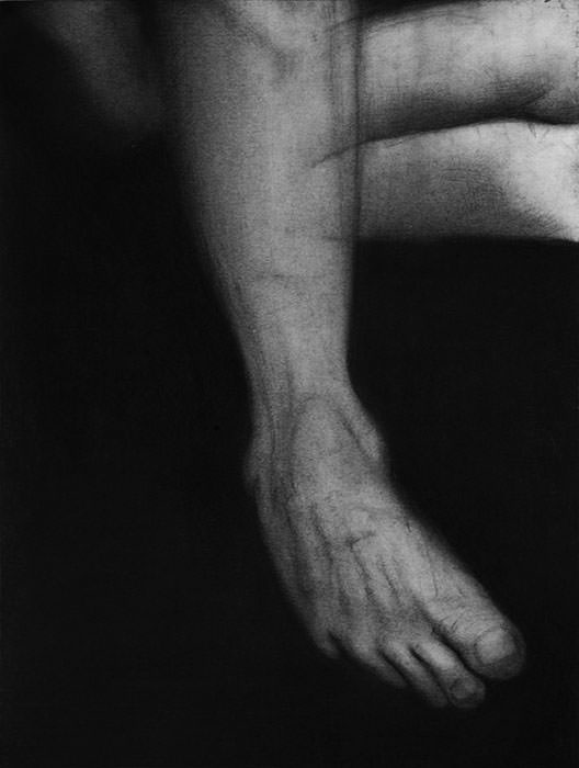 LEBENDES GELD 11, 2025; Kohle/Papier, 63 x 48 cm